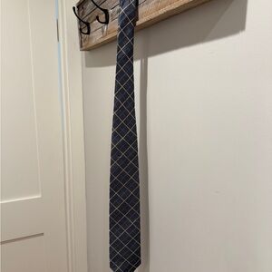 Brooks Brothers Blue and Gray Argyle Tie